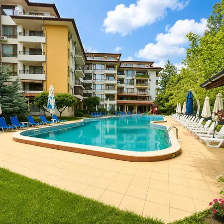 Apartment Diamond Bay - Pool And